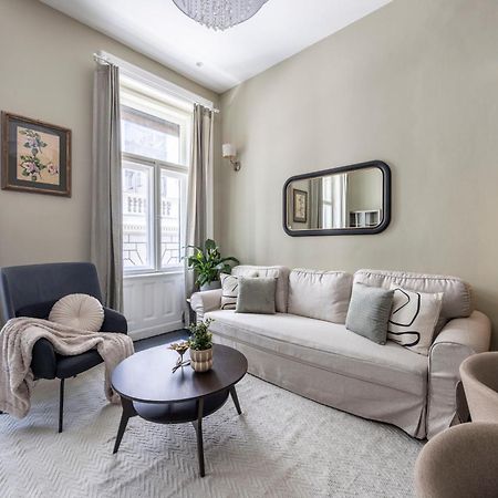 Charming Art Deco Style Apartment In The Heart Of Budapest Exterior photo